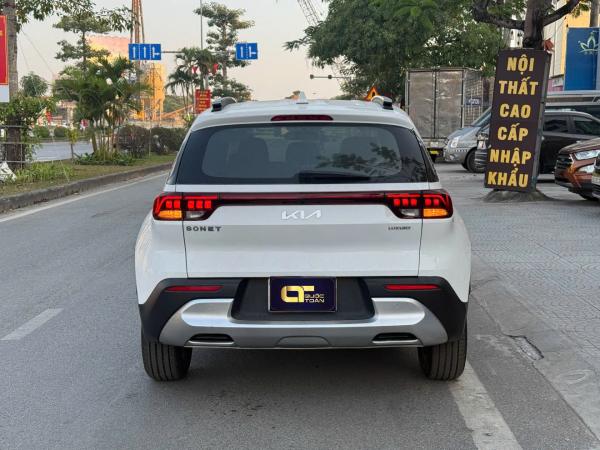  KIA SONET 1,5 LUX – 2022 | TRẮNG TRẺ TRUNG