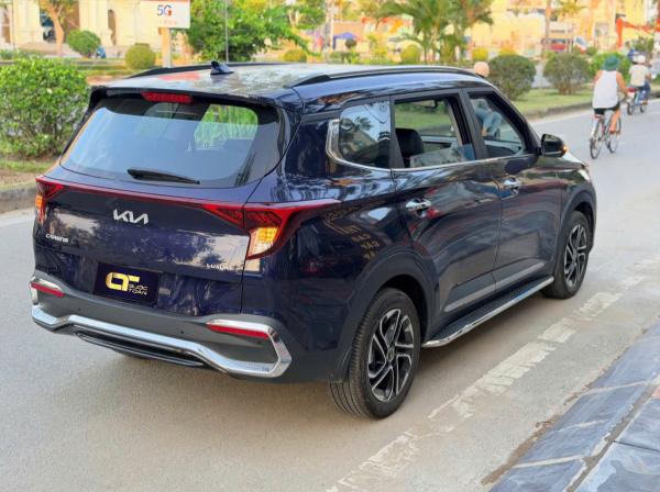 KIA CARENS 1.5 LUXURY – 2025 | XANH CÁ TÍNH
