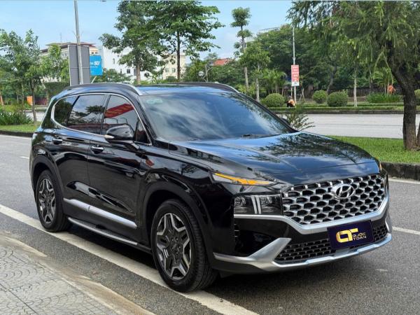 HYUNDAI SANTAFE 2.5 CAO CẤP – 2022 | ĐEN BÓNG