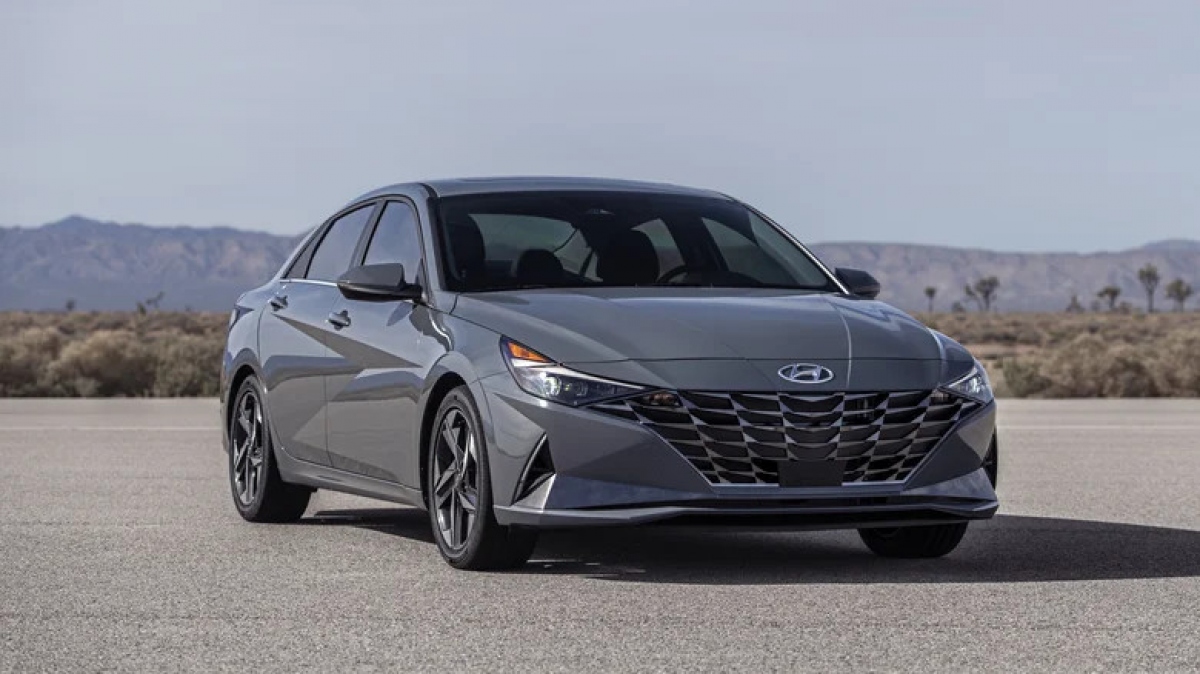 Những mẫu ô tô tiết kiệm nhiên liệu nhất bạn có thể mua năm 2023