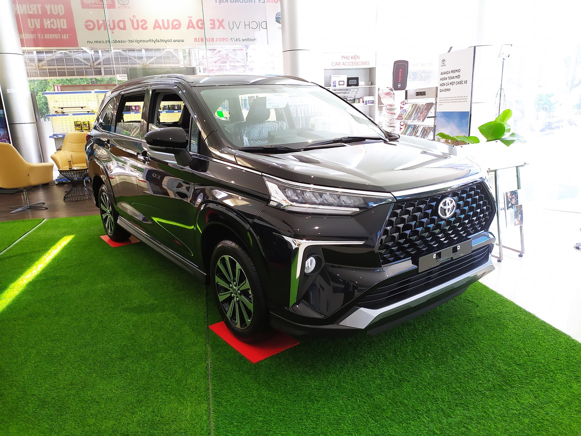 Loạt xe cán mốc doanh số 10.000 chiếc nhanh nhất thị trường Việt